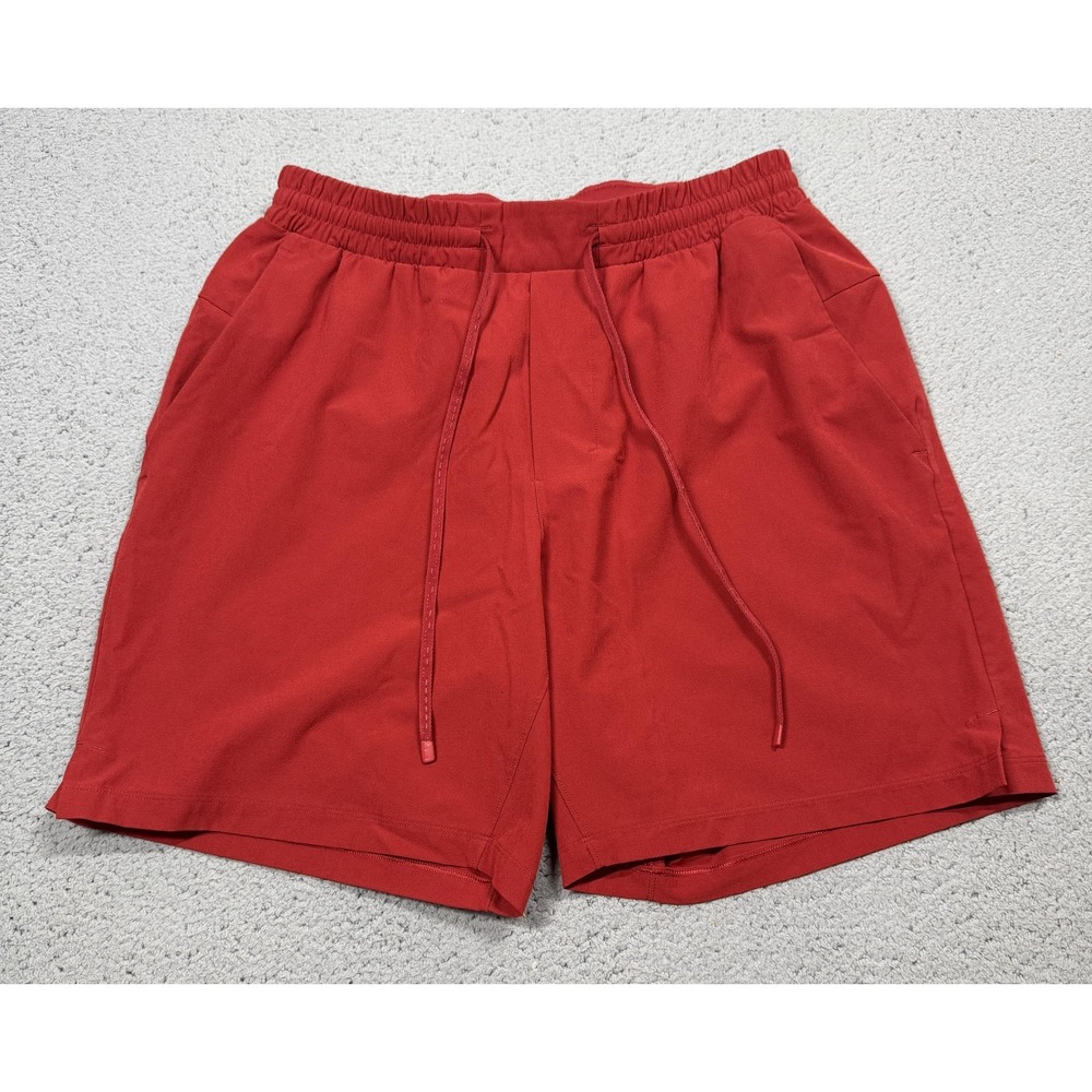 Lululemon Channel Cross Shorts Mens Medium Red Lined Running 7 Inseam Athletic